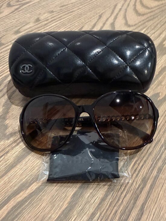 Chanel Chain Sunglasses (Style 5304) main image 4